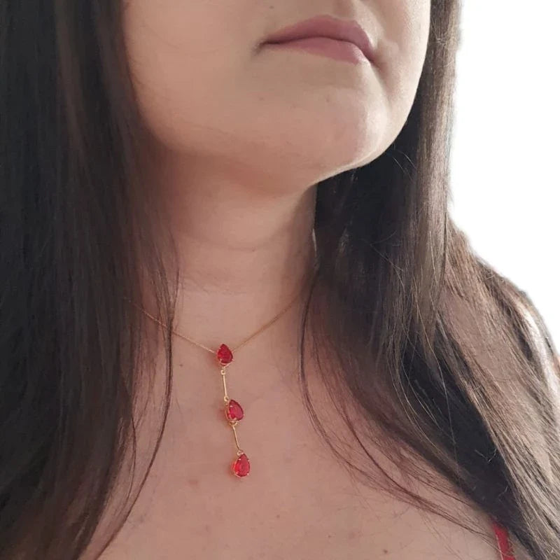 Colar gravatinha gota de zircônia