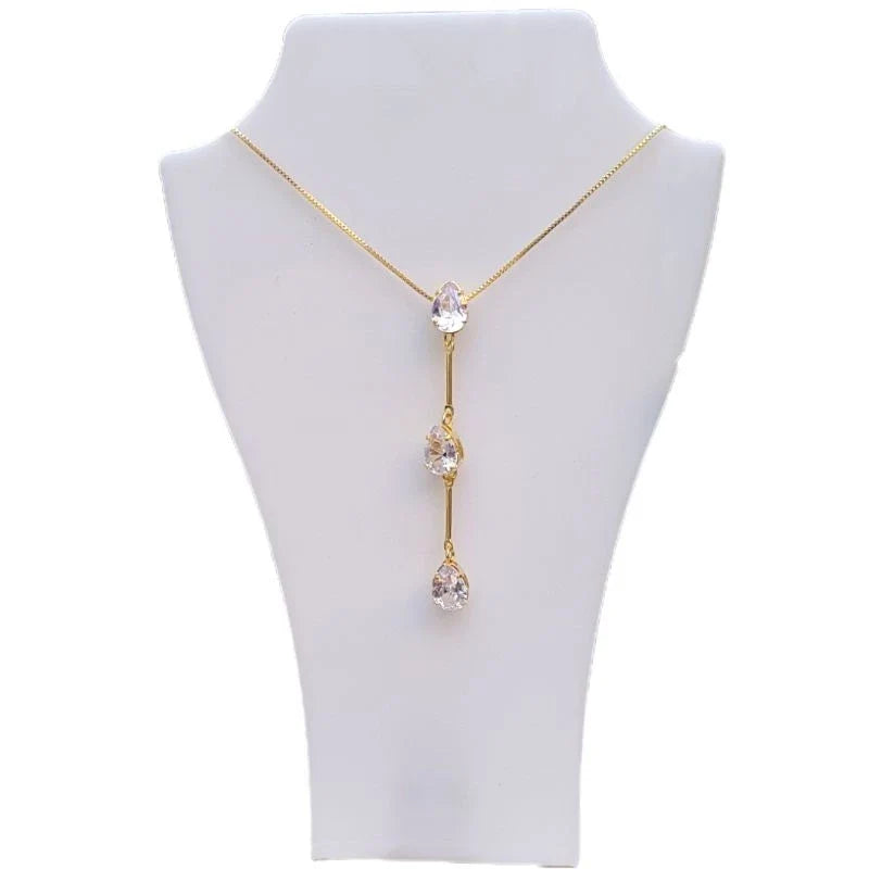 Colar gravatinha gota de zircônia