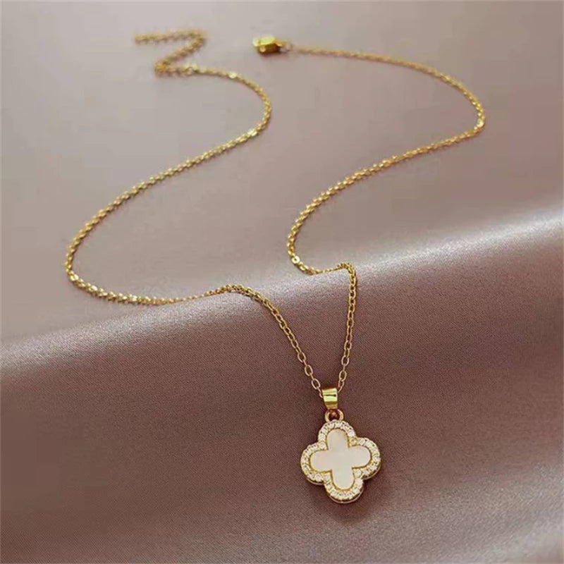 Colar Provence Quatro Folhas